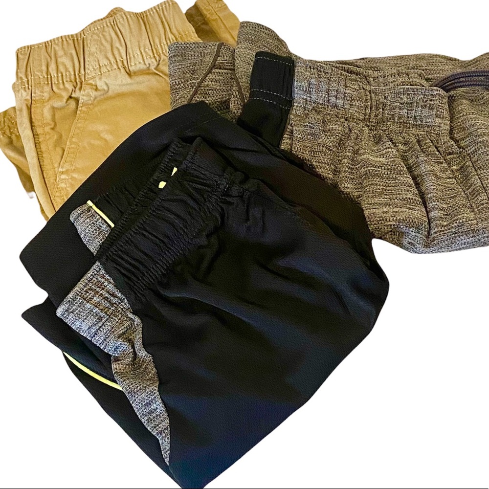 Boys shorts in size 6-7 bundle 💖